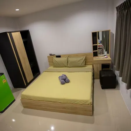 Ink 18/2 Hostel